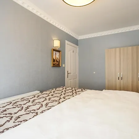 Authentic Oldcity 4*