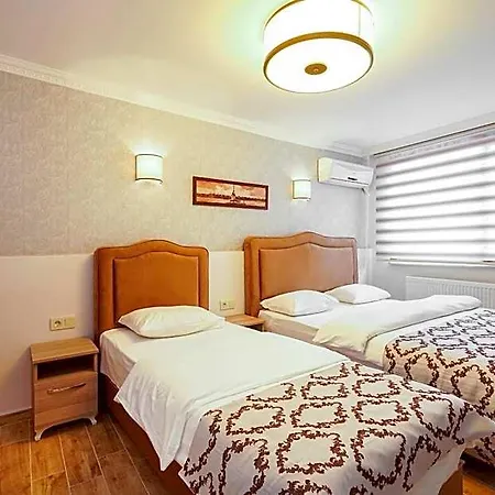 Authentic Oldcity Aparthotel 4*