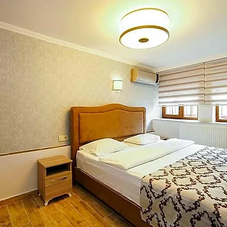 Authentic Oldcity Aparthotel