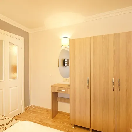 Authentic Oldcity Aparthotel 4*