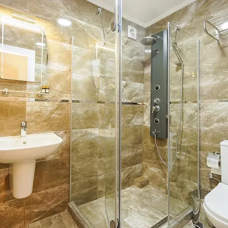 Authentic Oldcity Aparthotel