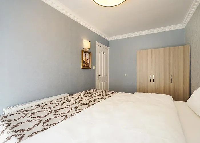 Authentic Oldcity 4*