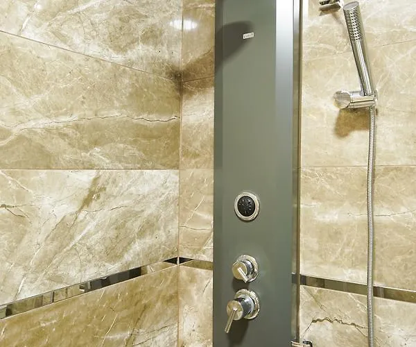 Authentic Oldcity Апарт-отель 4*