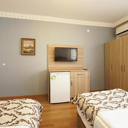 Authentic Oldcity 4*